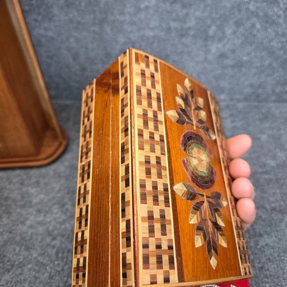 Colorful Straw Mosiac Trinket Box Intricate Folk Art Design Hinged Lid Wood USSR